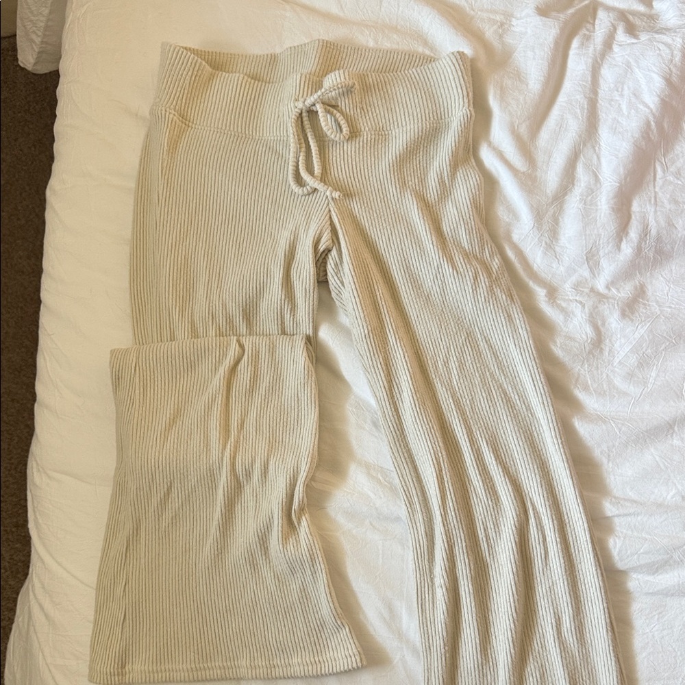 Hollister Cream Cozy Ribbed Flare Pants